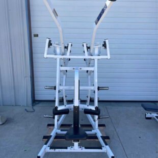 Hammer strength Wide Pulldown.