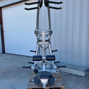 Hoist Roc-It ISO Lateral Plate Loaded Multi Grip Lat Pulldown