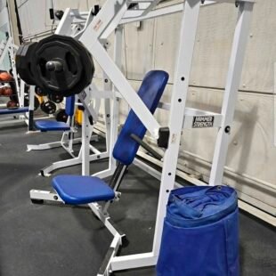 Hammer Strength ISO Lateral Plate Loaded Wide Chest Press For Sale